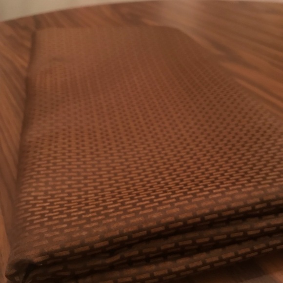 TABLE CLOTH BROWN TEXTURED FABRIC - Picture 2 of 9